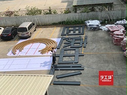 商业空间中的超大发光字的规划设计