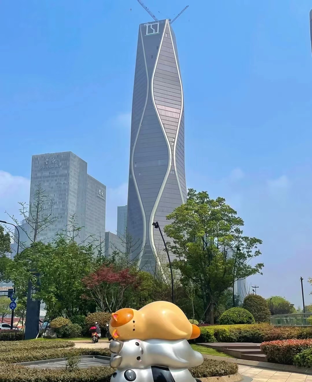 2026超高层建筑发光字工厂排名参考：7条硬指标逐项核对