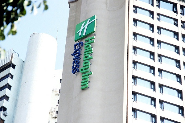 酒店楼体发光字制作安装周期多长？