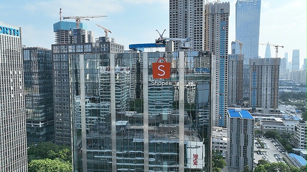 楼顶大字厂家外地施工加差旅费吗？