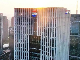 浙江国贸大厦170米玻璃幕墙发光字工程