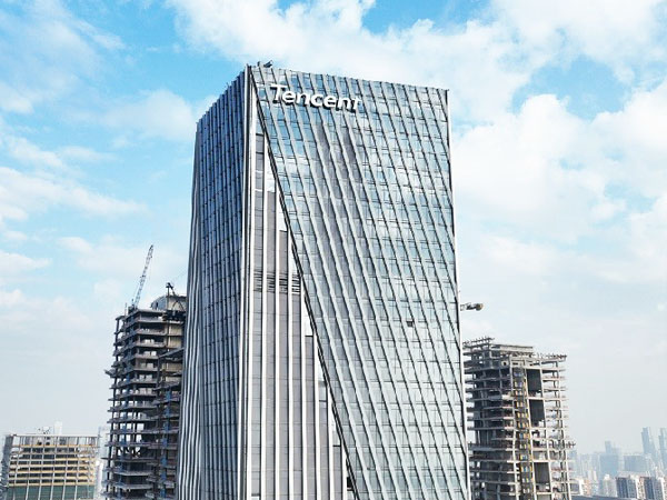 大型楼体发光字制作收费标准！