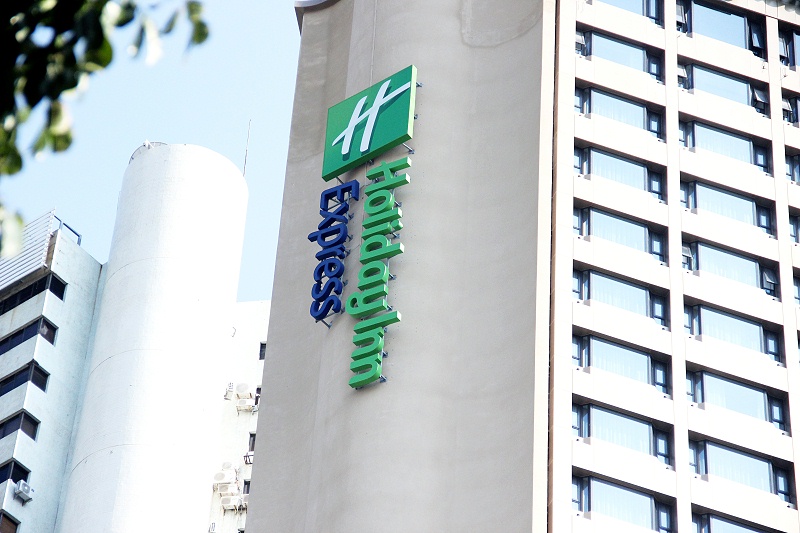 酒店楼体发光字制作安装周期多长？